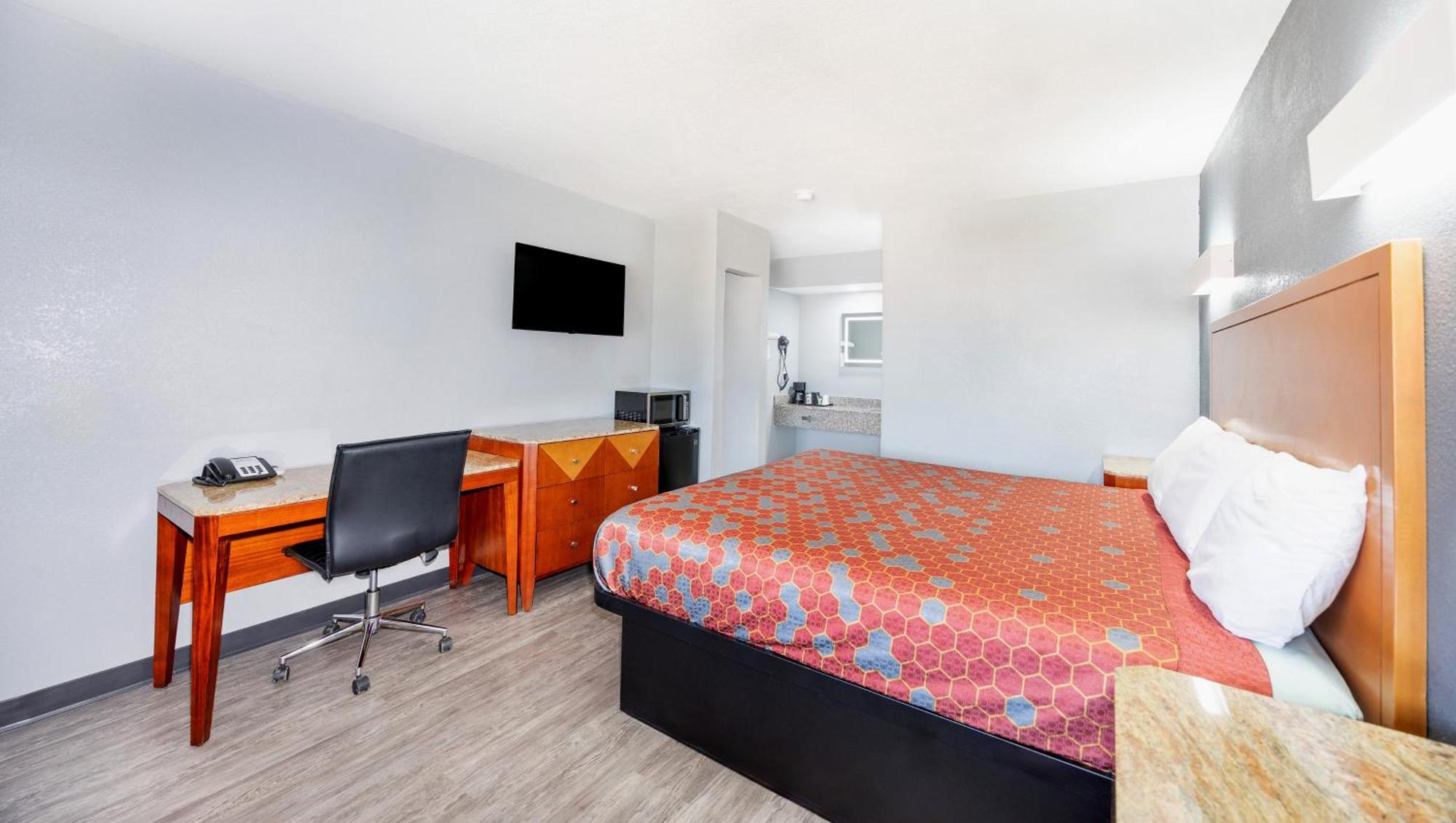 Executive Inn Hondo Bagian luar foto